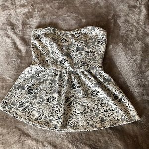 Women’s Strapless top